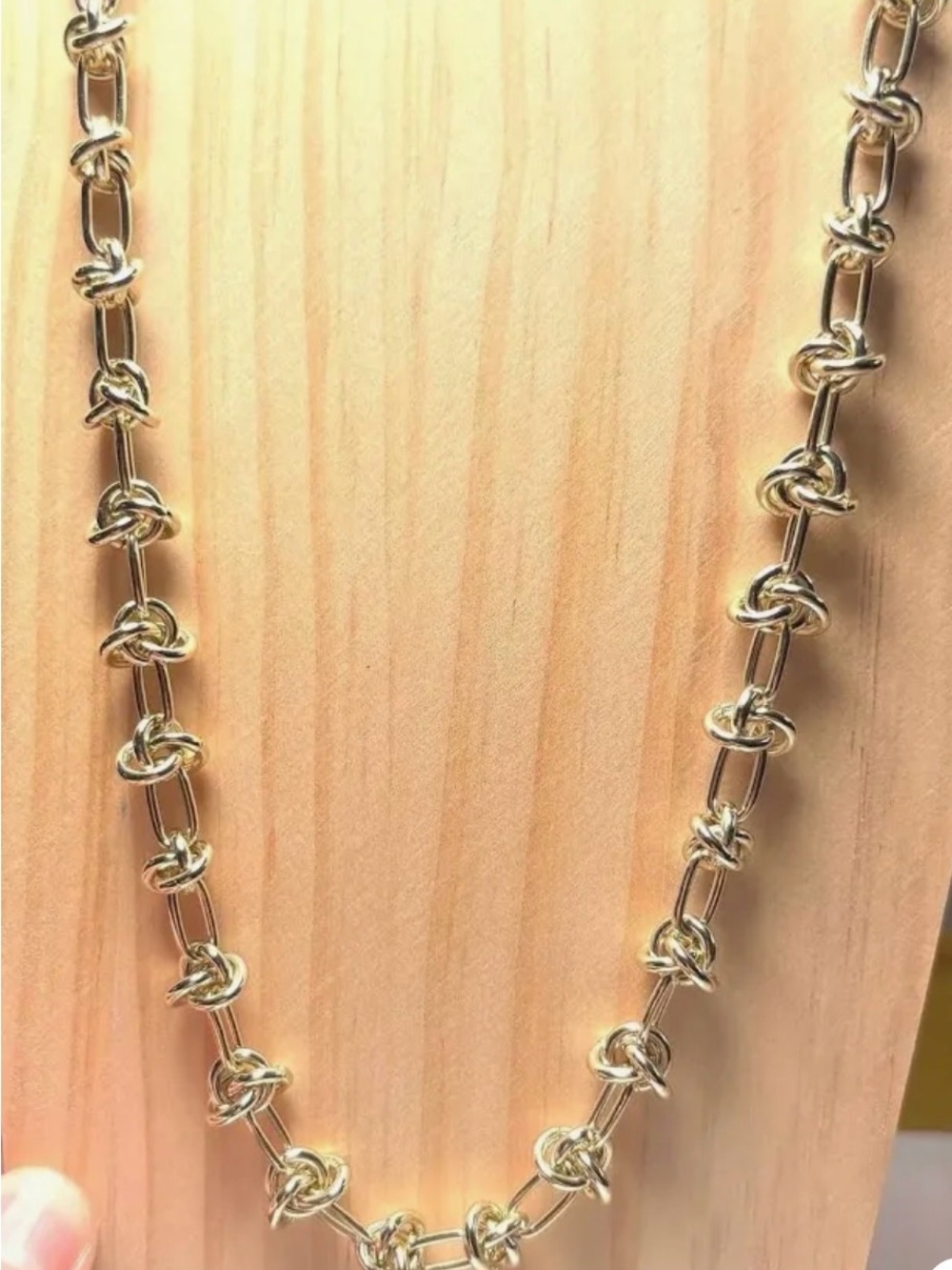 Kendra Scott Presleigh Gold Knot Link Necklace